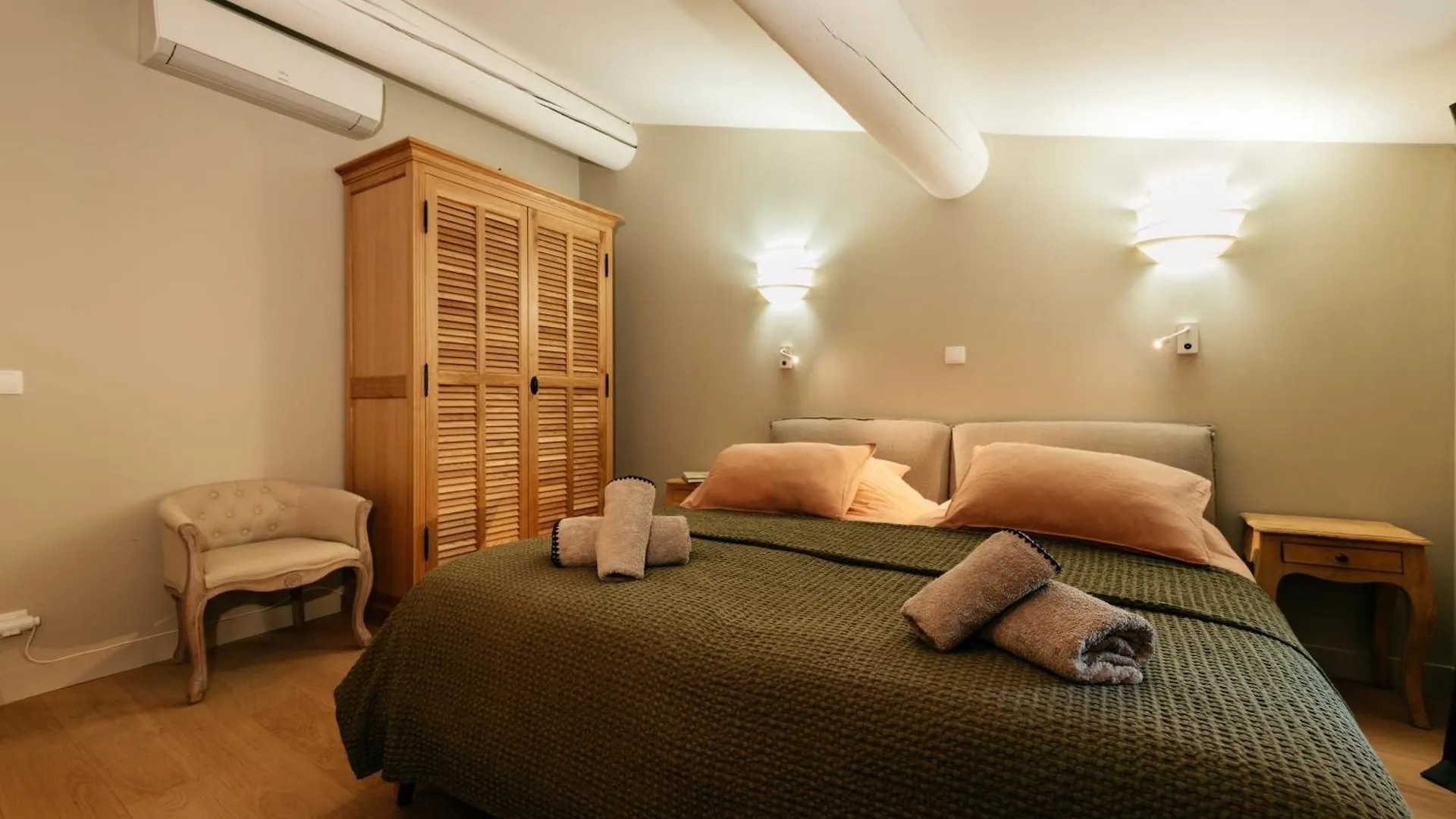 Bed & Breakfast Domaine Perréal Les Chambres Gargas  Francia